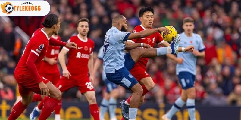 Tình hình 2 tuyển trước giờ đối đầu
